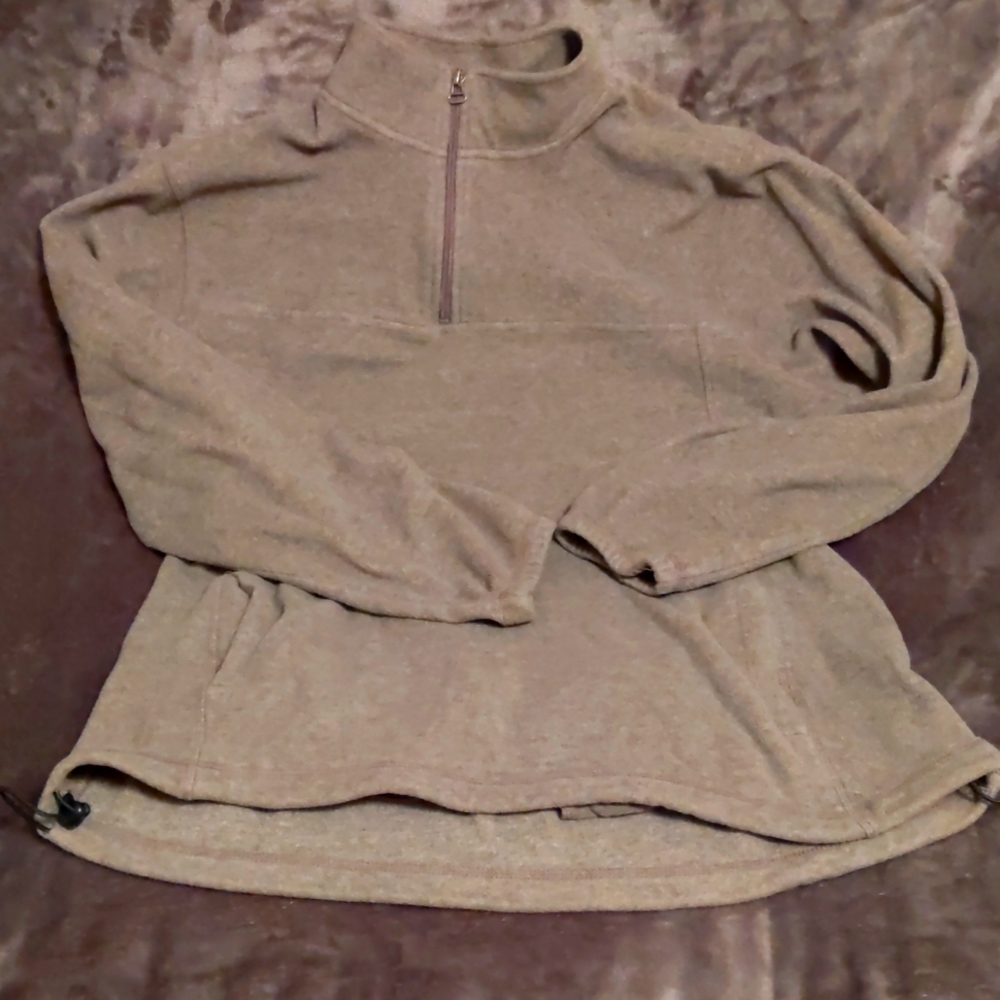Men's quarter zip fleece pullover